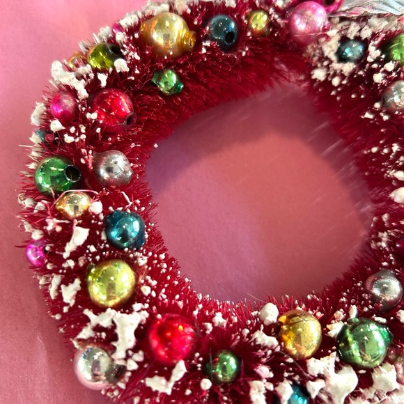 Vintage repurposed Festive Red Wreath Holiday Christmas Wreath - Picture 3 of 4